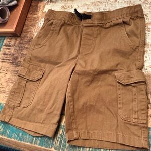 Boys Street Rules Cargo shorts size 10, like new!